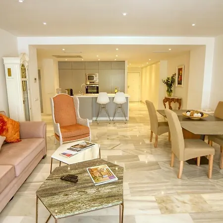 Apartamento Playas Del Duque, Puerto Banus, Golf .playa Y Compras *